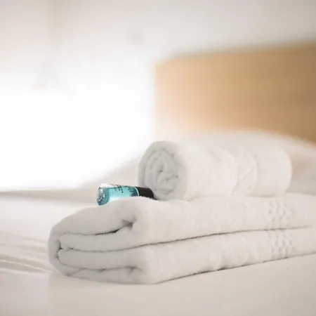 Experience Urban Life In The 10th Arrondissement Appartamento *