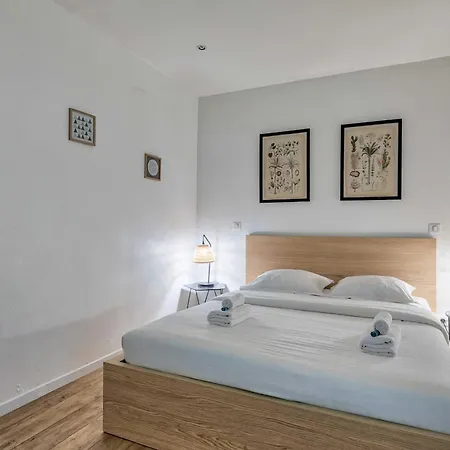 Experience Urban Life In The 10th Arrondissement * Parigi
